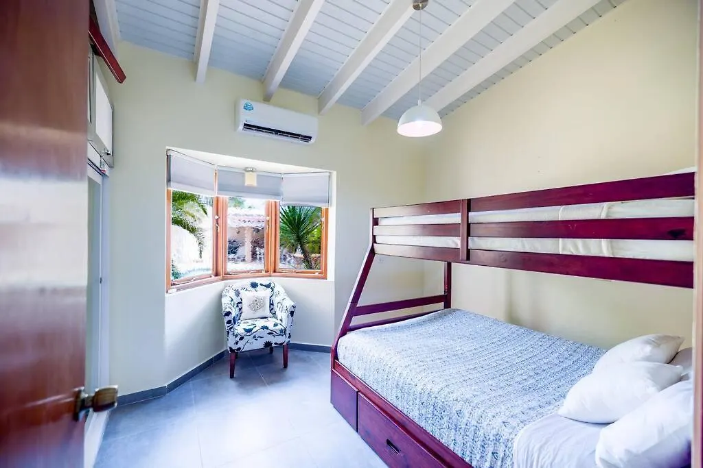 Bubali Villa - Just A 2-Minute Drive To Eagle Beach Palm Beach