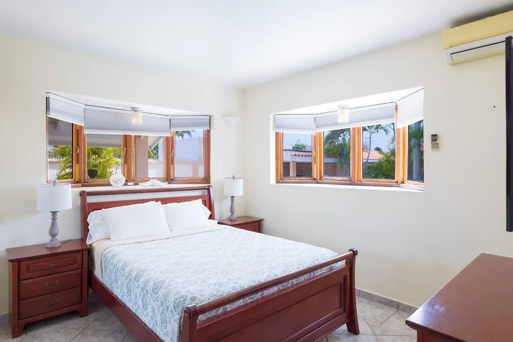 Bubali Villa - Just A 2-Minute Drive To Eagle Beach Palm Beach